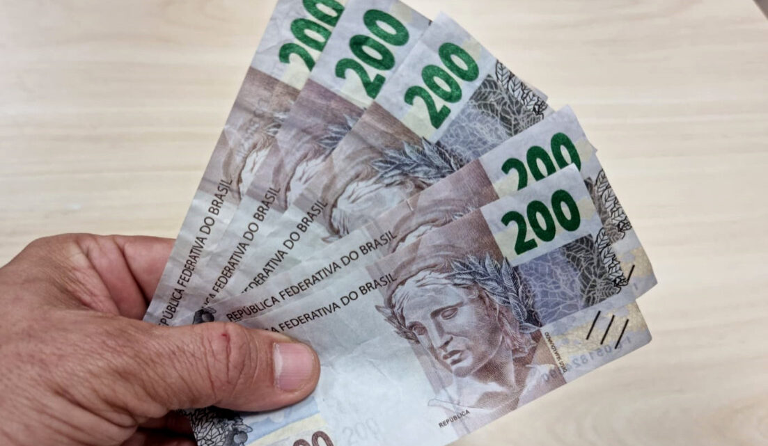 Motorista de aplicativo é preso, após passar notas de R$ 200 falsas em Caruaru Motorista de aplicativo é preso, após passar notas de R$ 200 falsas em Caruaru