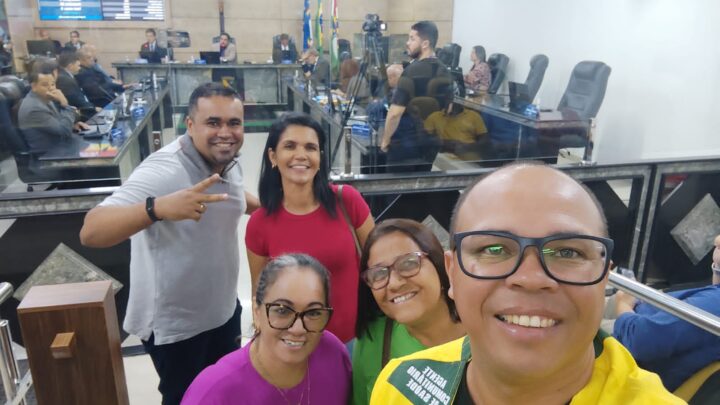 Vitória dos Agentes Comunitários de Saúde e Agentes de Combate às Endemias de Caruaru Vitória dos Agentes Comunitários de Saúde e Agentes de Combate às Endemias de Caruaru