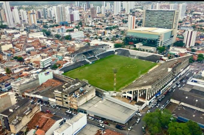 Bloqueio nas vias no entorno do Lacerdão para o jogo entre Central x Sport