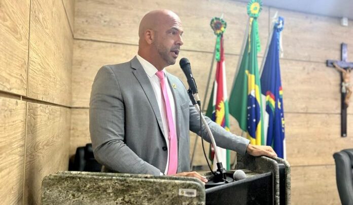 Anderson Correia apresenta Projeto de Lei que institui o “Setembro Dourado”, em prol do diagnóstico precoce e a prevenção do câncer infanto-juvenil