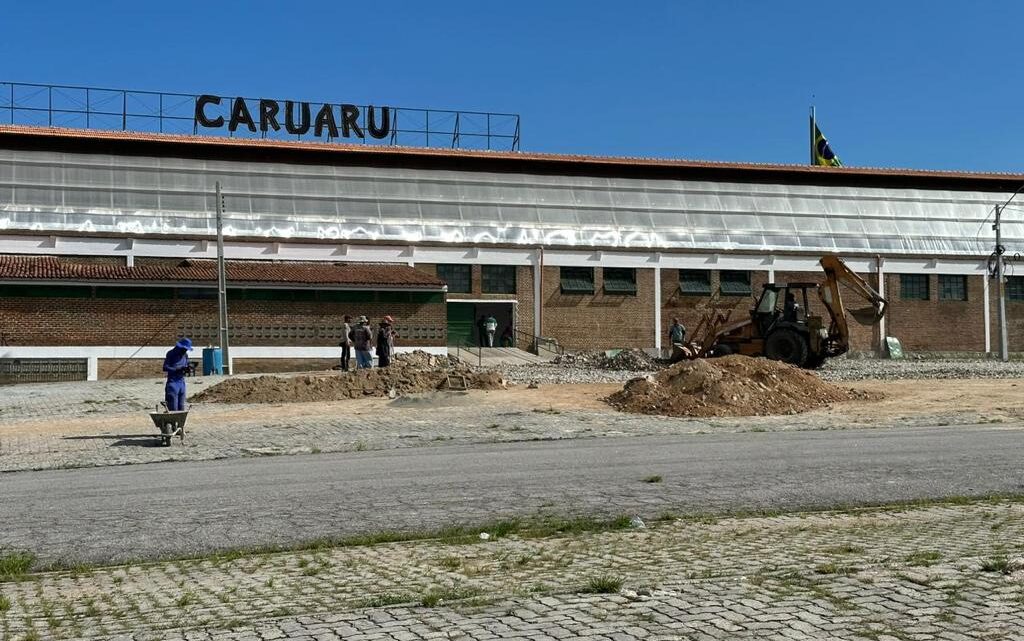 Estrutura do São João 2023 de Caruaru começa a ser montada