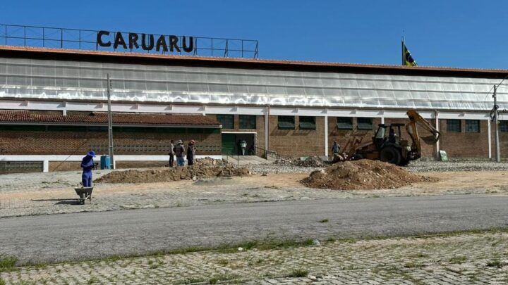 Estrutura do São João 2023 de Caruaru começa a ser montada