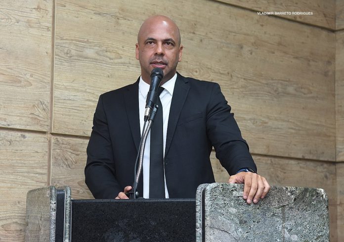 Anderson Correia apresenta PL que cria serviço público de compartilhamento de bicicletas Anderson Correia apresenta PL que cria serviço público de compartilhamento de bicicletas