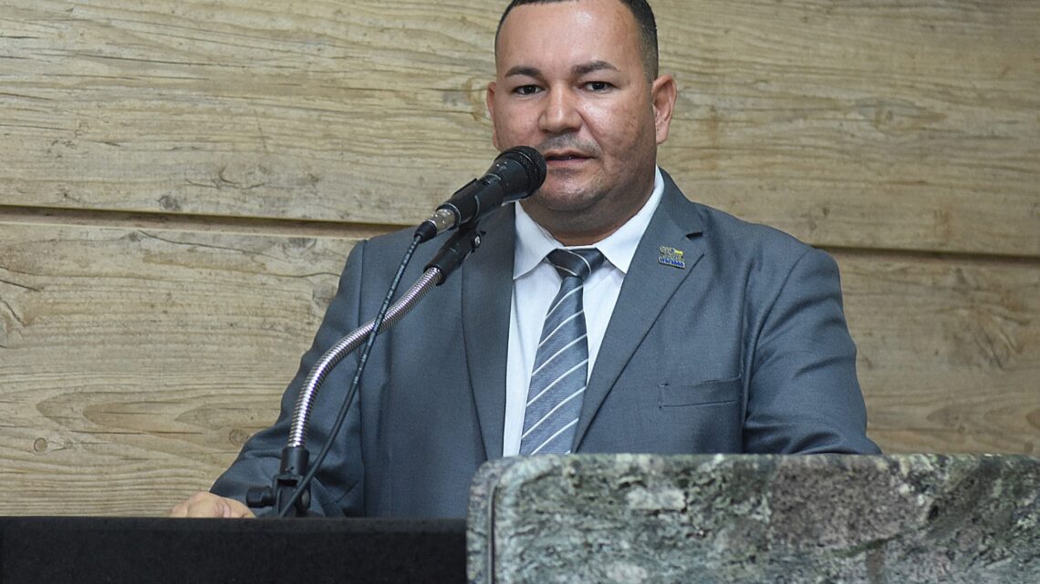 Vereador Cabo Cardoso pede programas sociais de educação e profissionalização para usuários de albergues