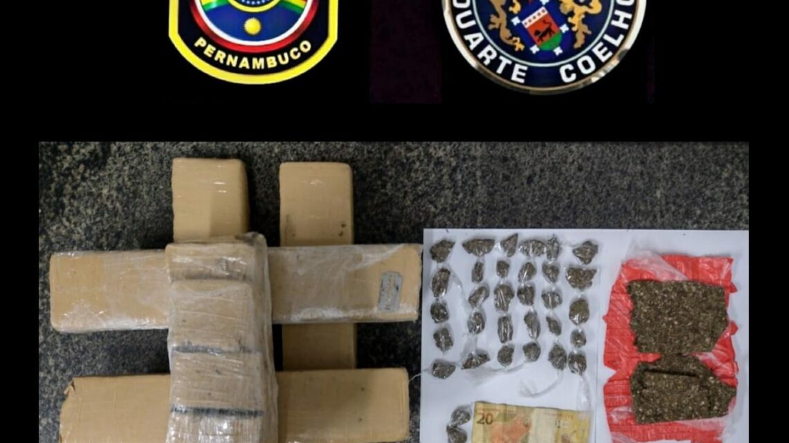 Dupla é capturada com tabletes e big bigs de maconha