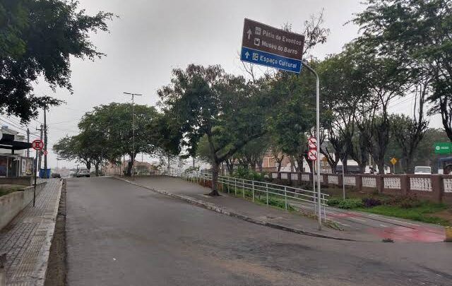 Rua Manoel Surubim terá mudança de sentido para montagem de estrutura do São João de Caruaru