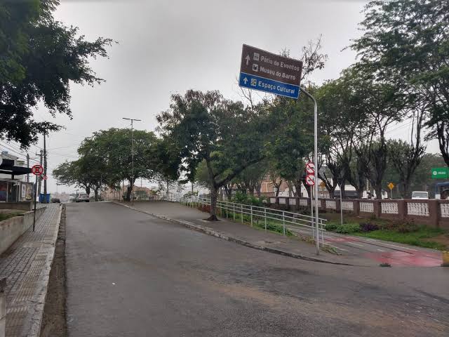 Rua Manoel Surubim terá mudança de sentido para montagem de estrutura do São João de Caruaru Rua Manoel Surubim terá mudança de sentido para montagem de estrutura do São João de Caruaru