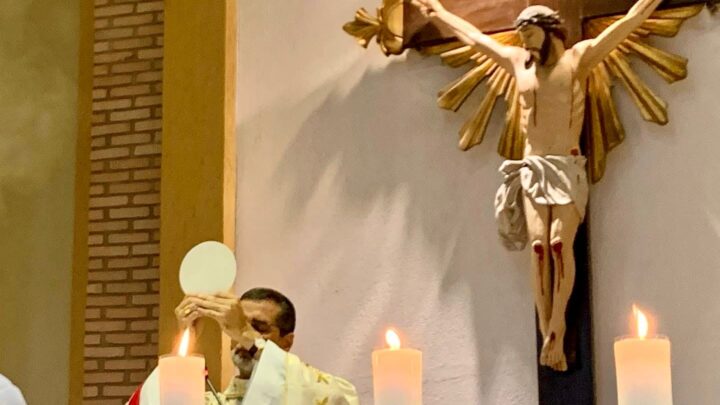 Corpus Christi é celebrado na Diocese de Caruaru; Confira