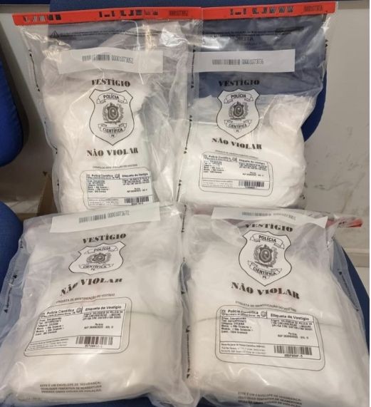 Casal é preso com quase quatro quilos de cocaína