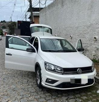 PM prende homem após roubo de veículo, com simulacro de pistola e celular roubado PM prende homem após roubo de veículo, com simulacro de pistola e celular roubado