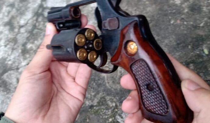 PM prende quatros acusados de roubo a estabelecimento