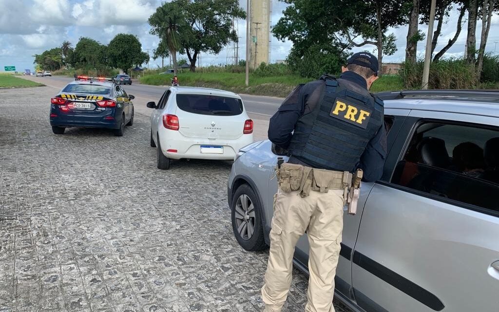 PRF reforça fiscalização no São João em Pernambuco PRF reforça fiscalização no São João em Pernambuco