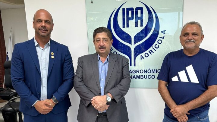 No IPA, Anderson Correia busca ações para fortalecer agricultura familiar em Caruaru
