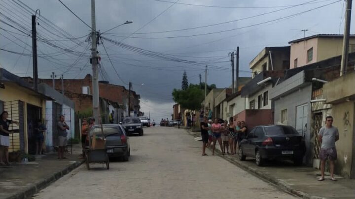 Homem é morto a tiros dentro da própria casa, em Caruaru
