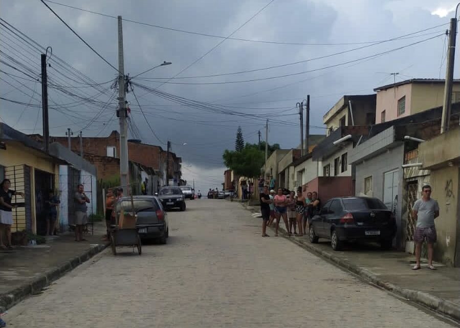 Homem é morto a tiros dentro da própria casa, em Caruaru