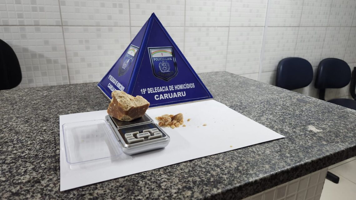 Polícia desarticula Organizações Criminosas voltadas às práticas de homicídio qualificado e tráfico de drogas, em Caruaru Polícia desarticula Organizações Criminosas voltadas às práticas de homicídio qualificado e tráfico de drogas, em Caruaru