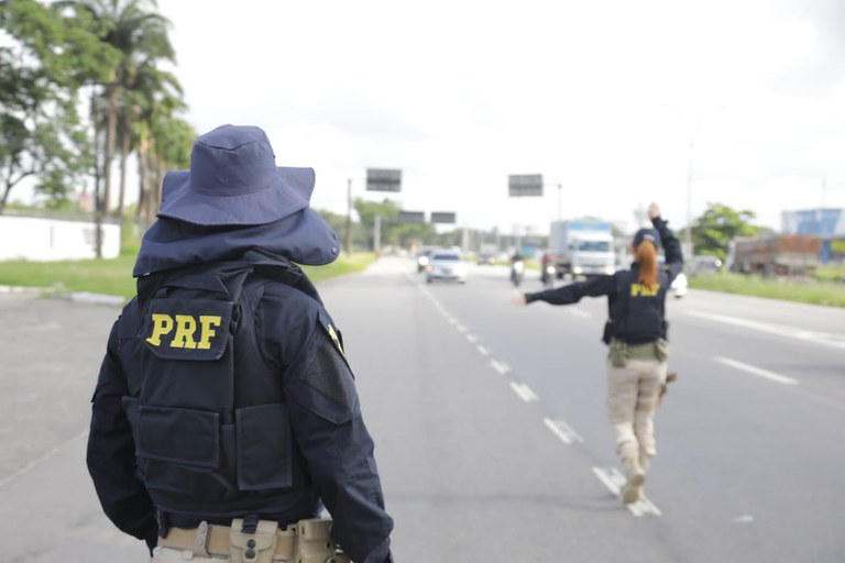 Confira a operação especial da PRF durante o Festival de Inverno de Garanhuns Confira a operação especial da PRF durante o Festival de Inverno de Garanhuns