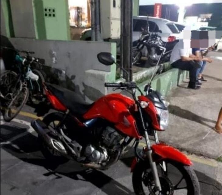 PM descobre desmanchede moto e prende suspeitos