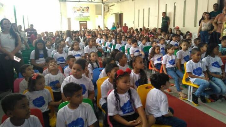 Estudantes da Rede Municipal de Caruaru escrevem livros e realizam “Tarde de Autógrafos”