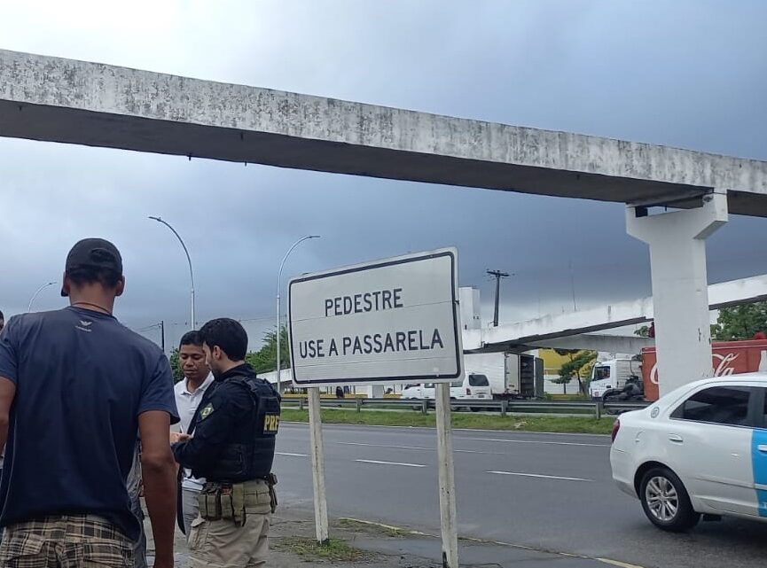 PRF orienta pedestres para uma travessia segura; Confira