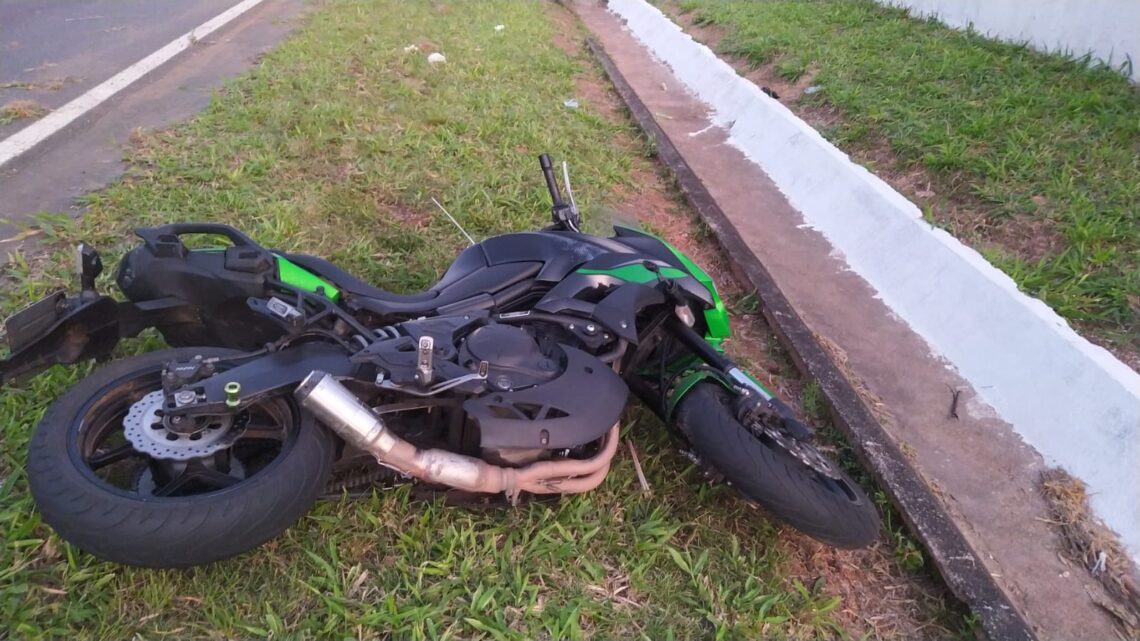 Pedestre morre atropelado por motocicleta