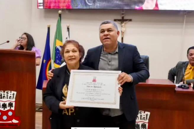 Grupo Nossa Arte da Apae Garanhuns é homenageado com voto de aplauso na Câmara de Vereadores Grupo Nossa Arte da Apae Garanhuns é homenageado com voto de aplauso na Câmara de Vereadores