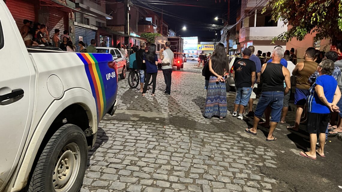 Homicídio em Caruaru: Pintor é assassinado a tiros em frente de bar