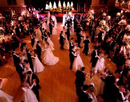 Prefeitura de Caruaru convoca as 50 estudantes que terão o sonho do Baile de Debutantes realizado