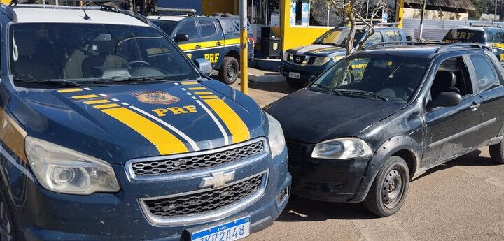 Homem troca casa por carro roubado e é detido pela PRF