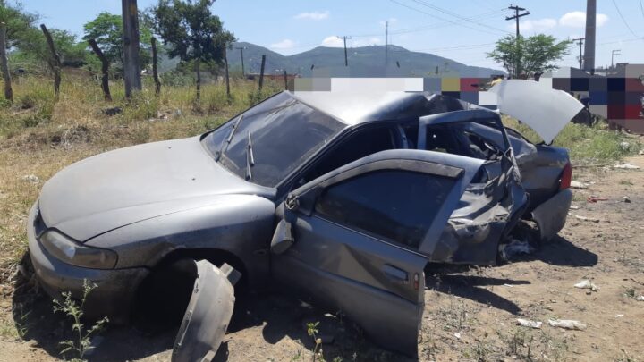 Três mortes após colisão transversal entre carro e moto na BR 232
