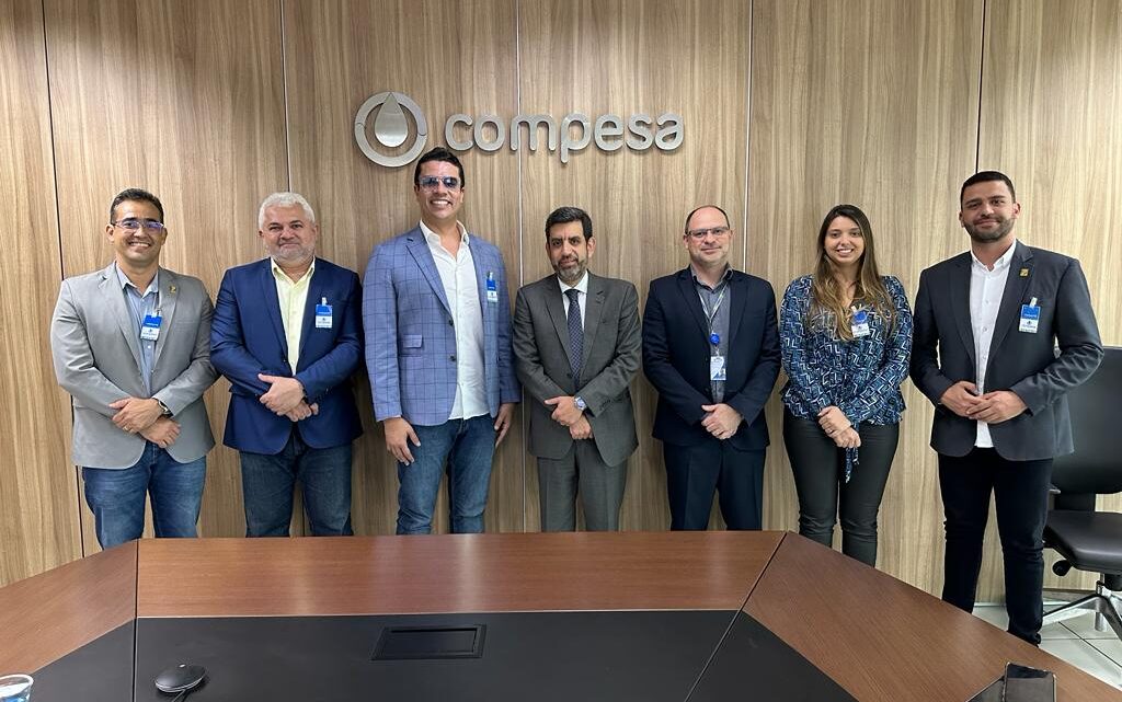 Rodrigo Pinheiro e presidente da Compesa discutem contrato de concessão, Adutora do Agreste e expansão da rede em Caruaru