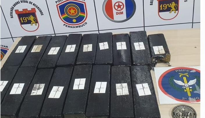 PM apreende 10 kg de maconha após denúncia