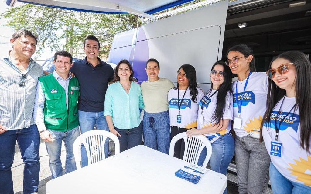 Em Caruaru, Raquel Lyra participa de mutirão de serviços ofertados pela Defensoria e Governo-PE Em Caruaru, Raquel Lyra participa de mutirão de serviços ofertados pela Defensoria e Governo-PE
