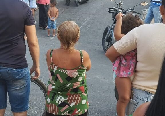 Adolescente morre após bicicleta faltar freio e colidir contra casa