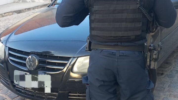 Veículo roubado é recuperado pela Guarda Municipal de Caruaru