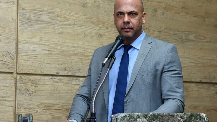 Anderson Correia sugere a criação do “Mês da Consciência Animal” em Caruaru