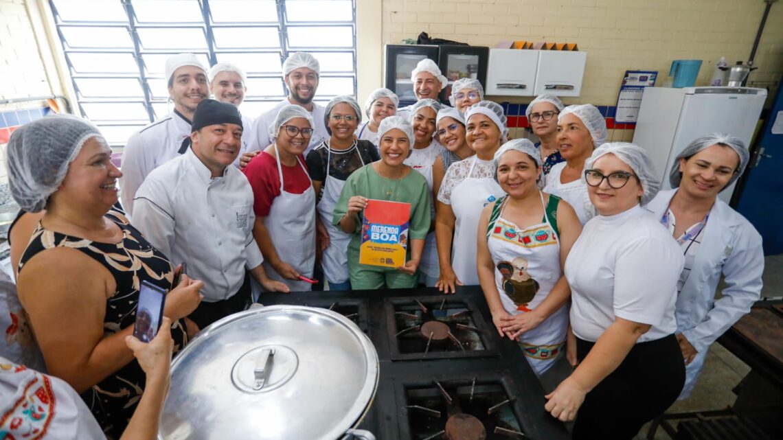 Juntos pela Educação: merendeiras recebem mentoria para aperfeiçoar  refeições das escolas da rede estadual de ensino – Blog do Edvaldo Magalhães