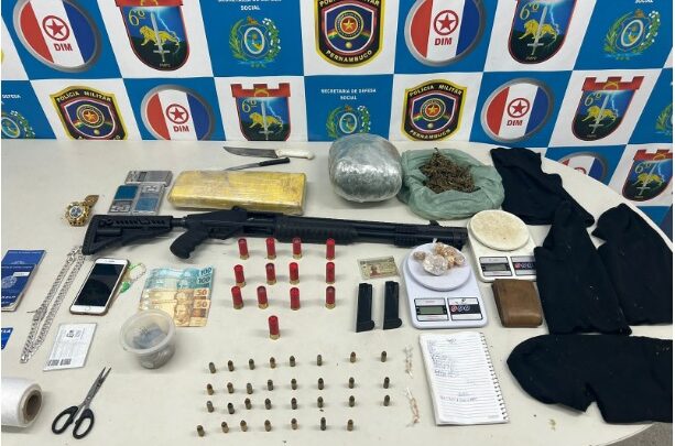 Dois suspeitos são presos por tráfico de drogase posse ilegal de arma de fogo