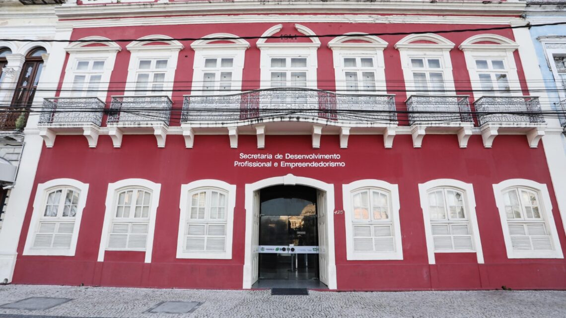 Pernambuco garante primeiro lugar na geração de empregos no Nordeste em outubro de 2023