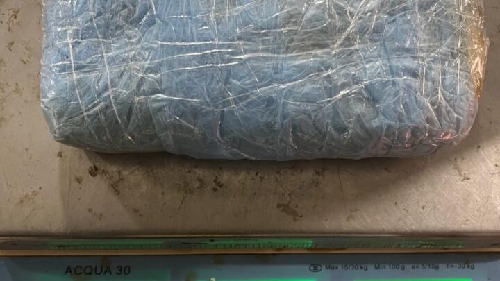 PM apreende mais de 1kgde pasta base de cocaína