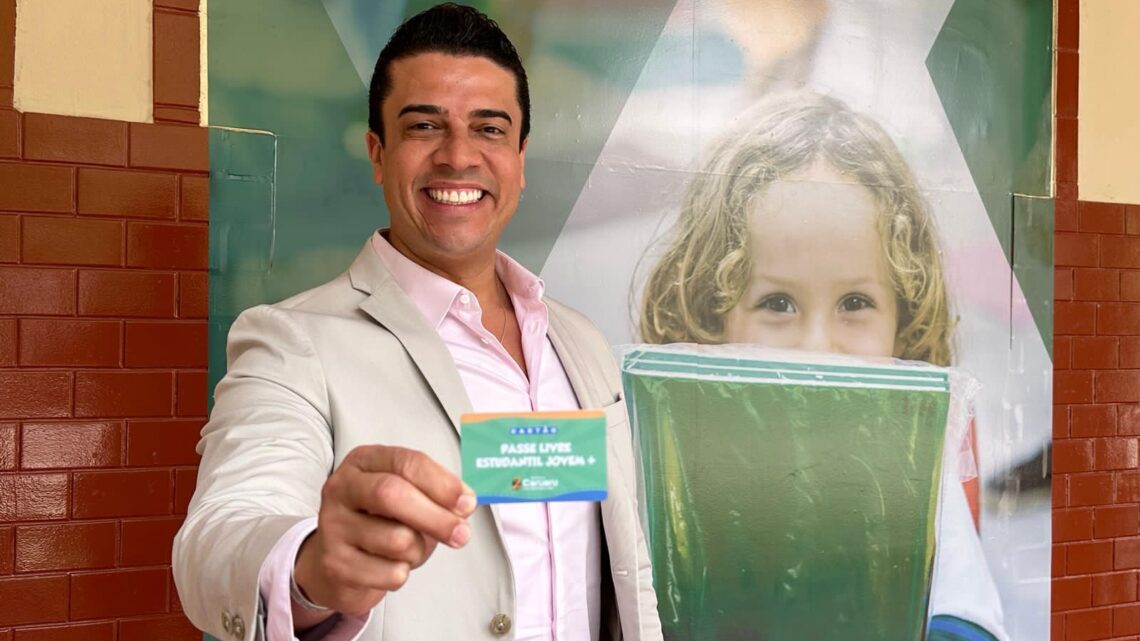Rodrigo Pinheiro garante gratuidade para estudantes de 15 a 59 anos e para idosos com mais de 60 anos no transporte público de Caruaru Rodrigo Pinheiro garante gratuidade para estudantes de 15 a 59 anos e para idosos com mais de 60 anos no transporte público de Caruaru