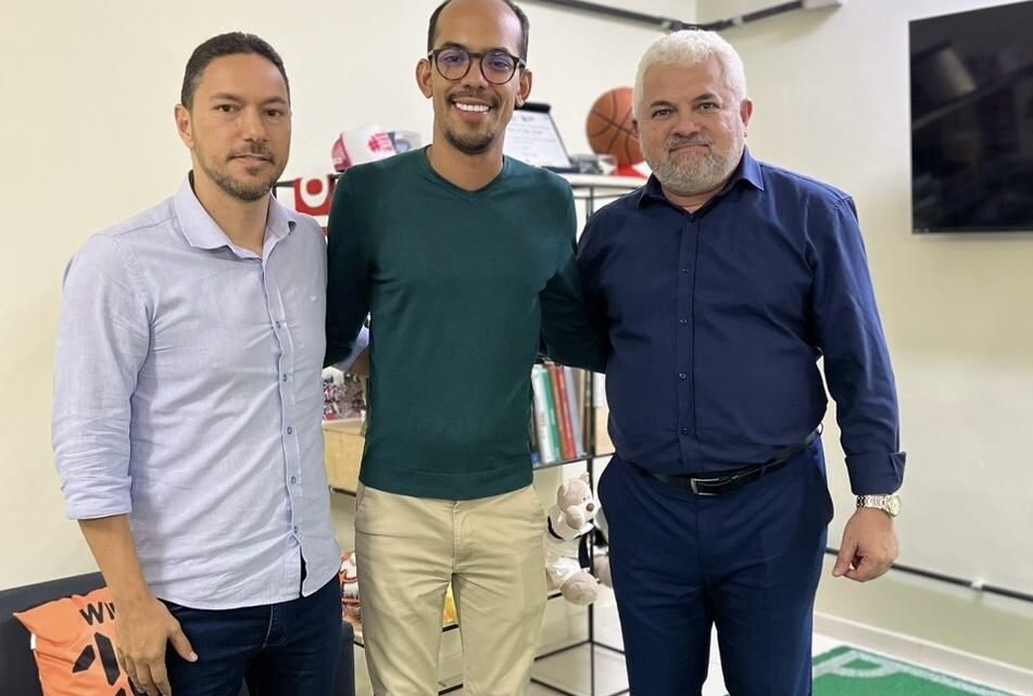 Projetos de Esportes são discutidos no Governo do Estado para ser implantados em Caruaru Projetos de Esportes são discutidos no Governo do Estado para ser implantados em Caruaru