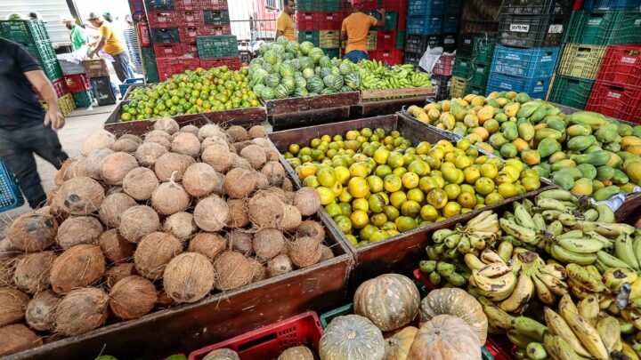 Alimentos cotados na Ceaca estão mais baratos; Confira