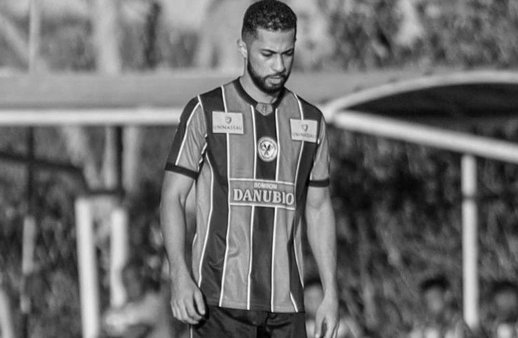 Morre jovem atleta, após colisão envolvendo carro e animal Morre jovem atleta, após colisão envolvendo carro e animal
