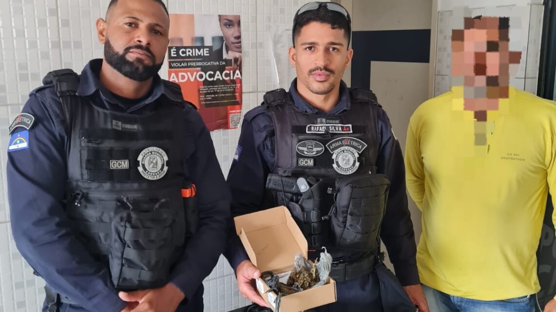 Guarda Municipal de Caruaru em droga em carro de aplicativo Guarda Municipal de Caruaru em droga em carro de aplicativo