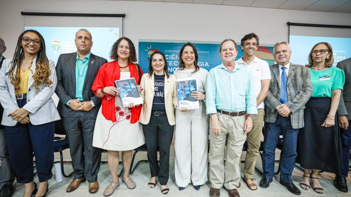 Governadora Raquel Lyra entrega propostas de incentivo à ciência, tecnologia e inovação para a ministra Luciana Santos Governadora Raquel Lyra entrega propostas de incentivo à ciência, tecnologia e inovação para a ministra Luciana Santos