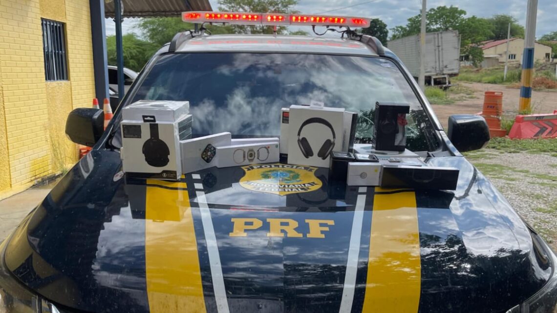 PRF apreende cigarros eletrônicos e TVs Box na BR 116 PRF apreende cigarros eletrônicos e TVs Box na BR 116