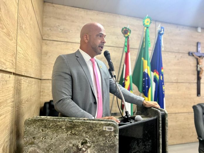 Anderson Correia tem requerimentos atendidos pela prefeitura no bairro José Carlos de Oliveira Anderson Correia tem requerimentos atendidos pela prefeitura no bairro José Carlos de Oliveira