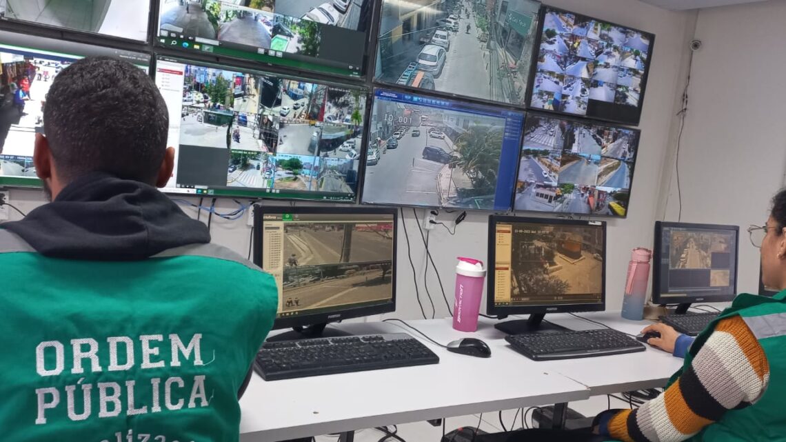 Mais de 200 câmeras ativadas 24h monitoram Caruaru Mais de 200 câmeras ativadas 24h monitoram Caruaru