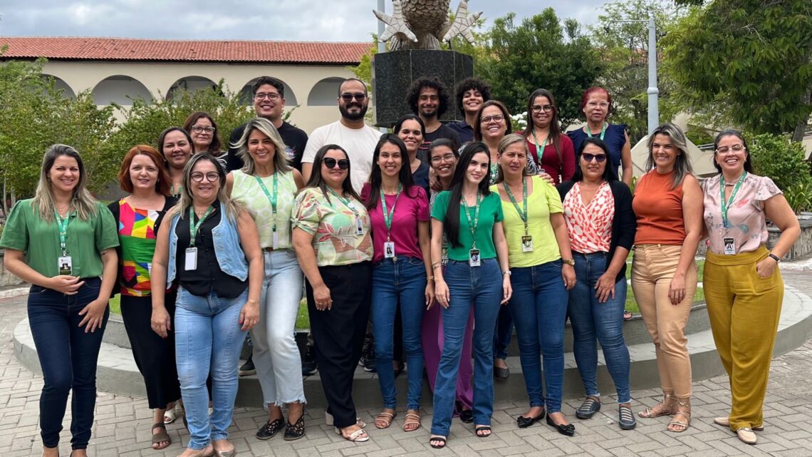 Secretaria de Educação e Esportes de Caruaru realiza capacitação para psicólogos, assistentes sociais e psicopedagogos